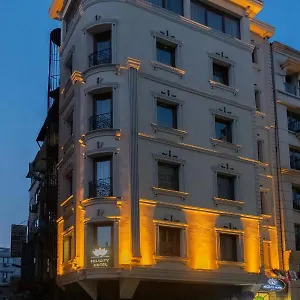 Felicity Hotel