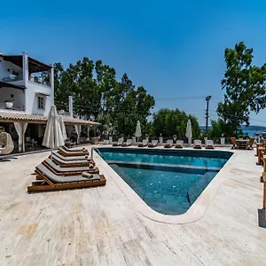 https://comca-manzara.aegeanhotels.net