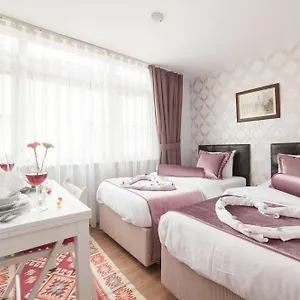 Bright Aparthotel